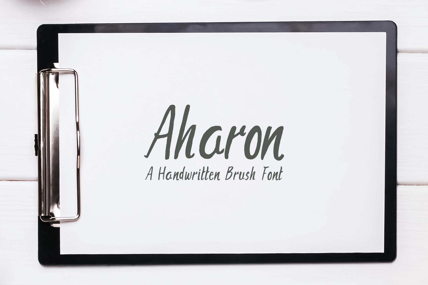 Aharon Typeface Review: Handwritten Elegance for Editorial Design